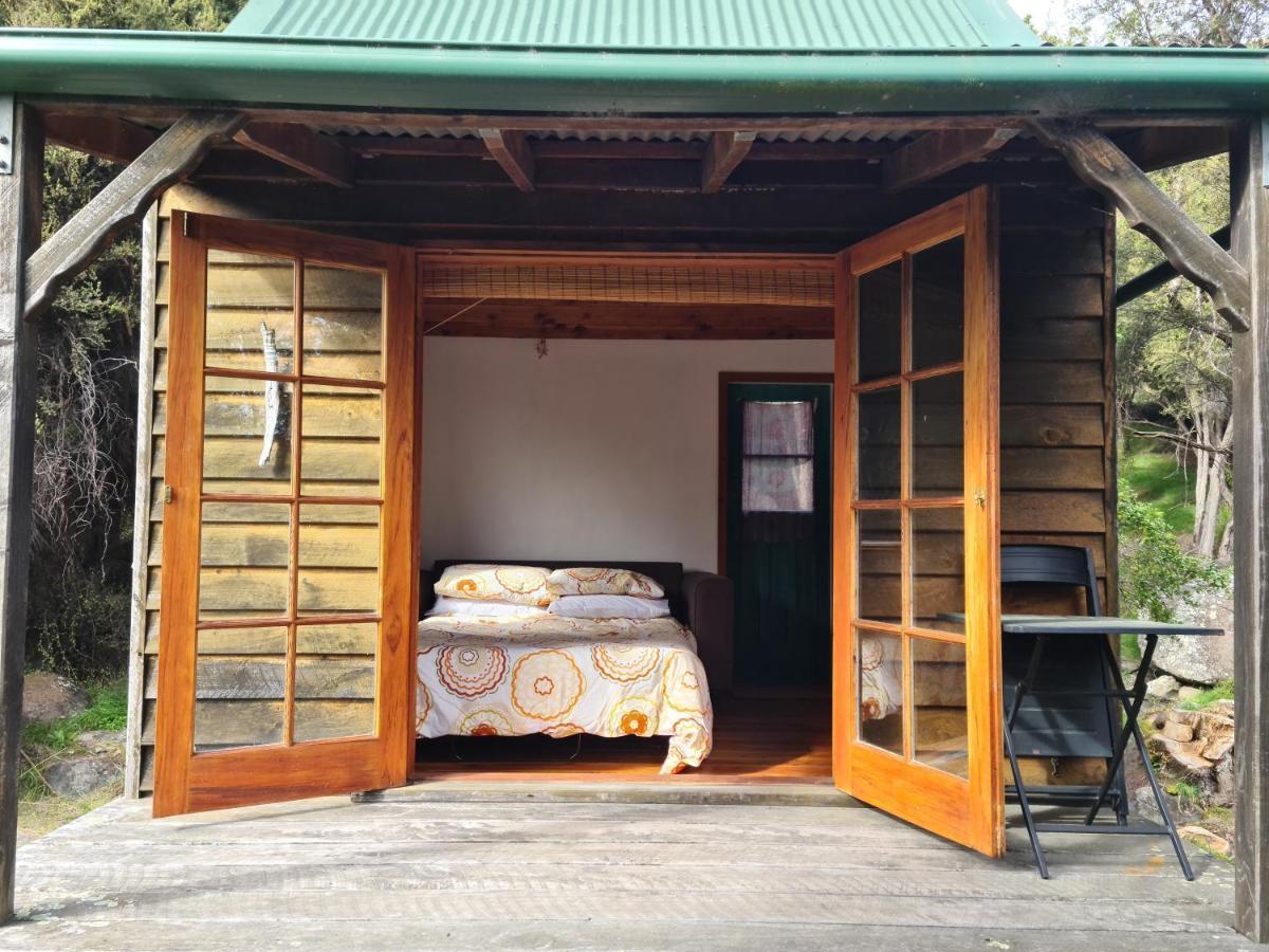 Manaaki Mai, Rustic Retreat Bush Cabin Christchurch Esterno foto
