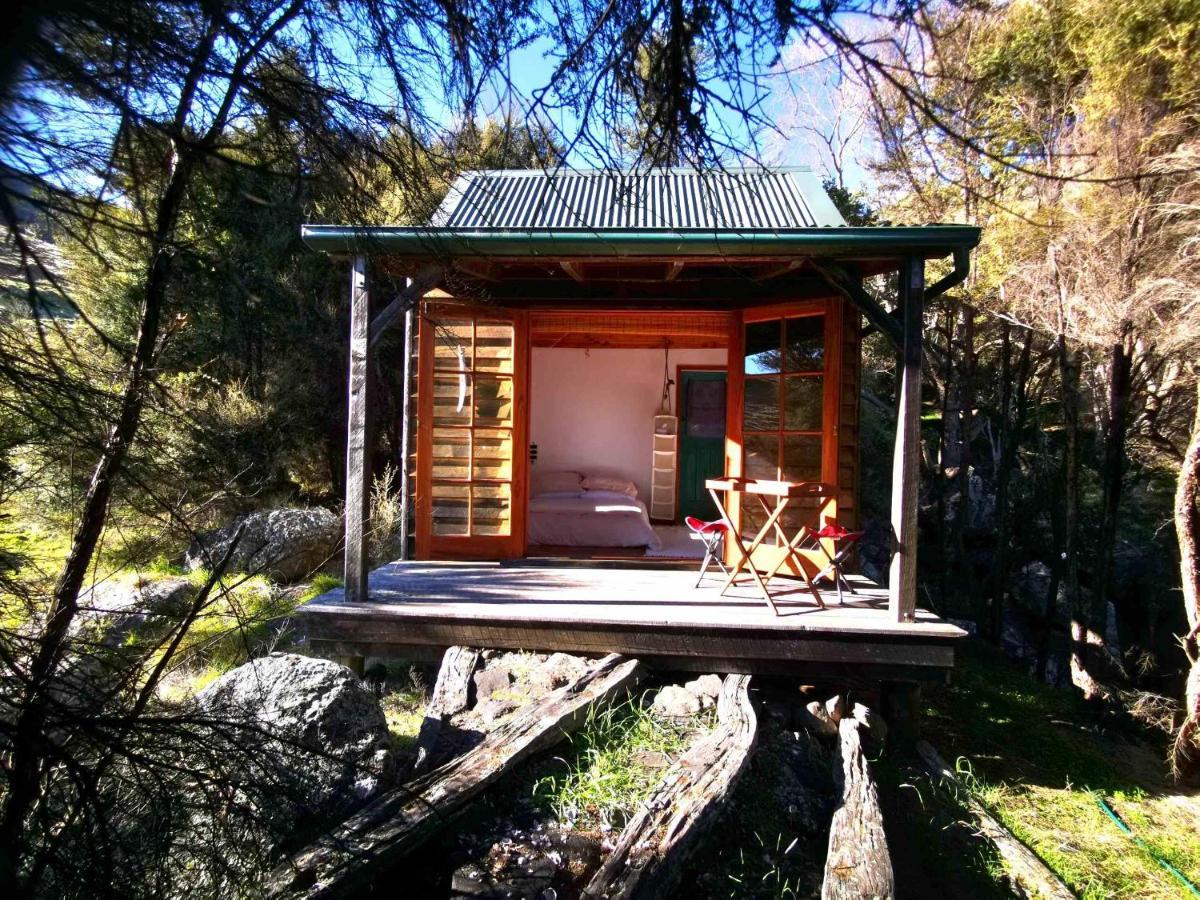 Manaaki Mai, Rustic Retreat Bush Cabin Christchurch Esterno foto